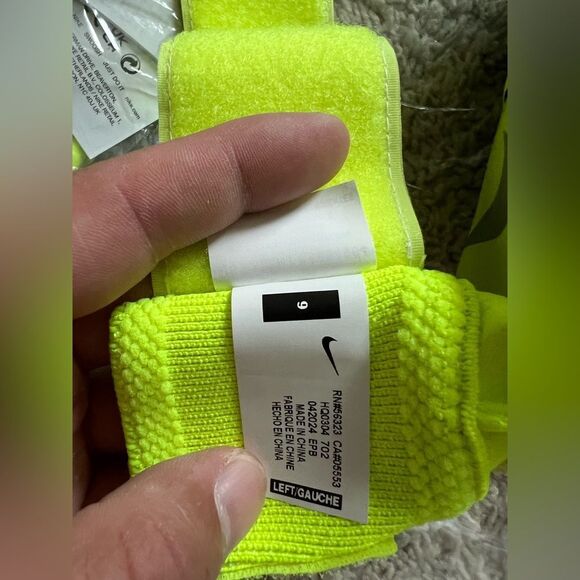 Nike Vapor Grip3 Goalkeeper Gloves Volt Black Soccer Goalie - Picture 7 of 11